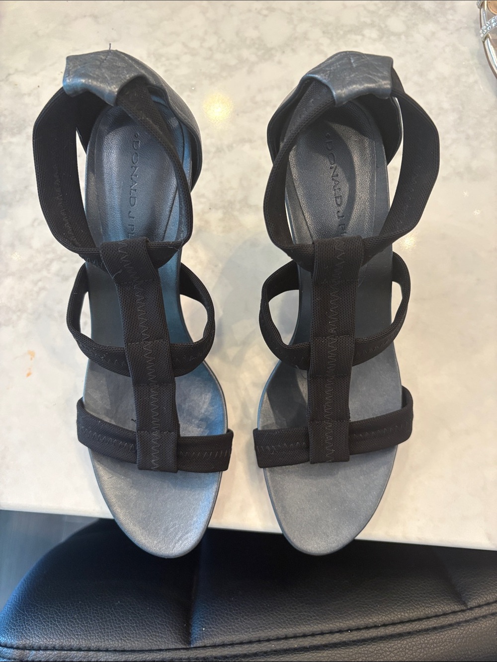 Donald Pliner Heels